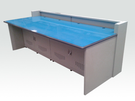 操作臺(tái)實(shí)拍