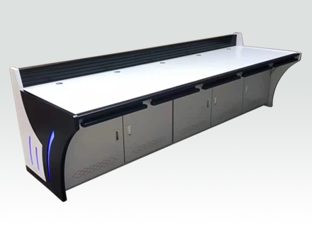 操作臺(tái)實(shí)拍