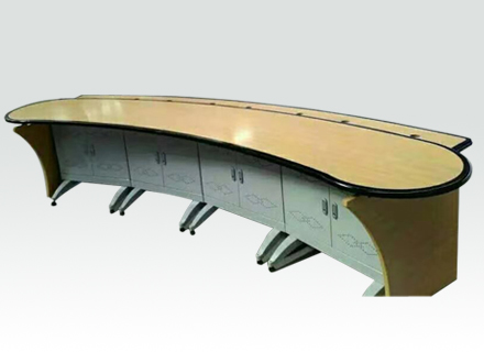 操作臺(tái)實(shí)拍