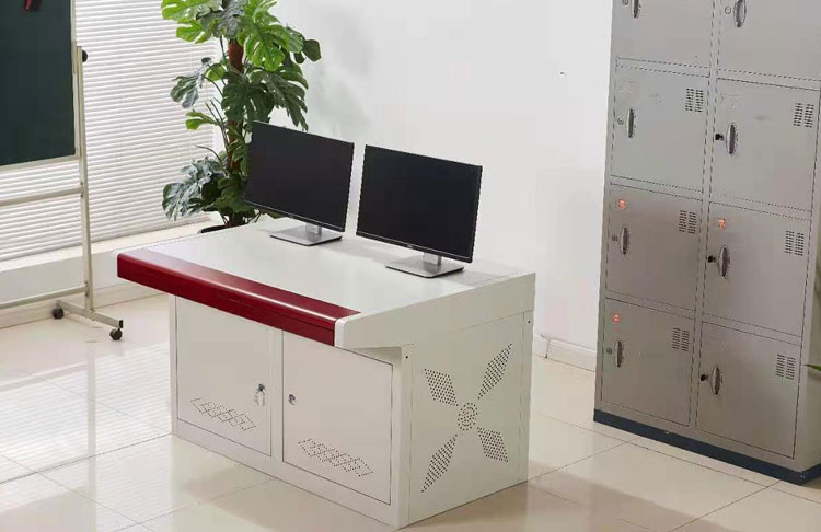 平板操作臺(tái)